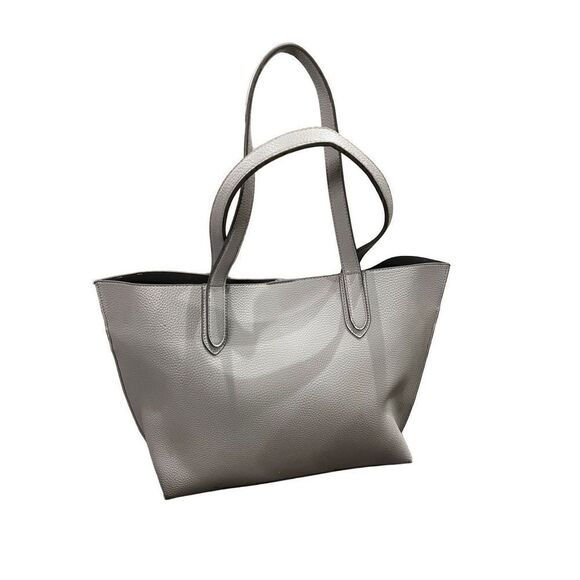 Gray tote with pebbled leather look - Picture 2 of 9